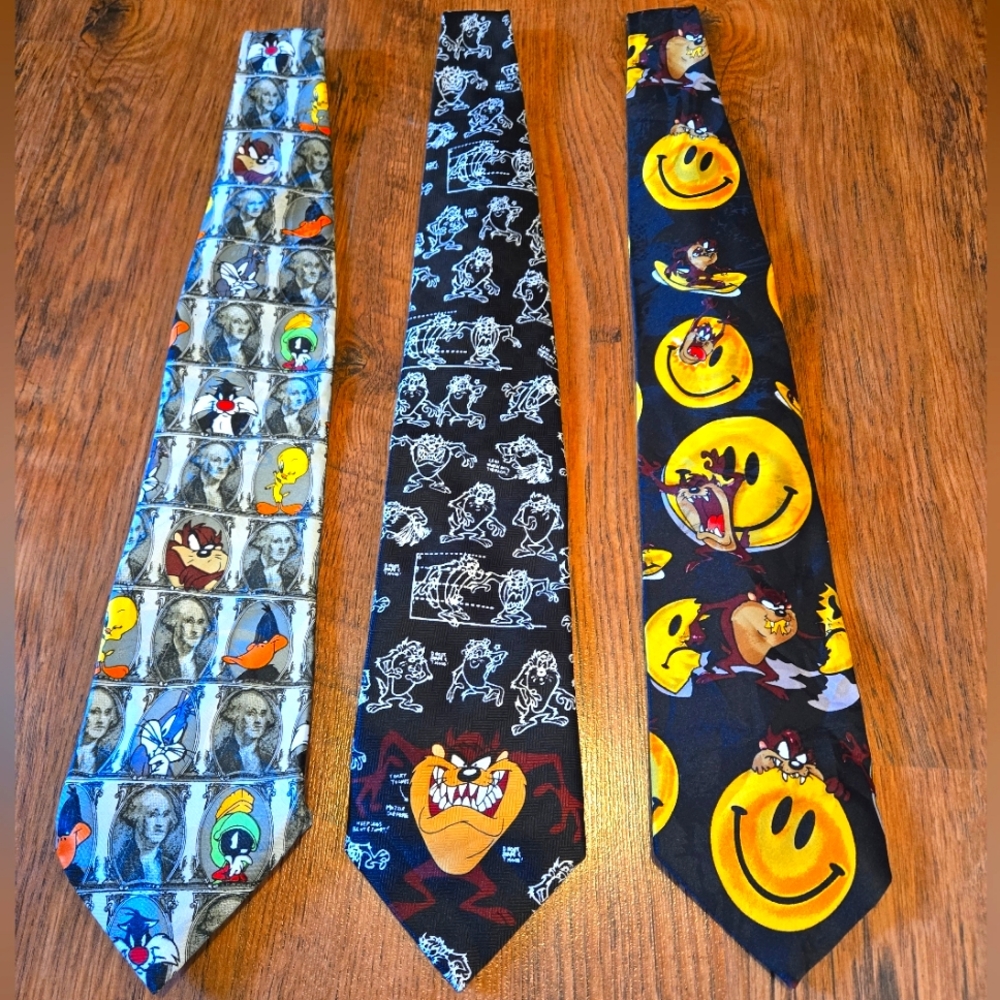 Vintage 90's Looney Toons Tie Lot Taz Bugs Bunny Tweety Sylvester